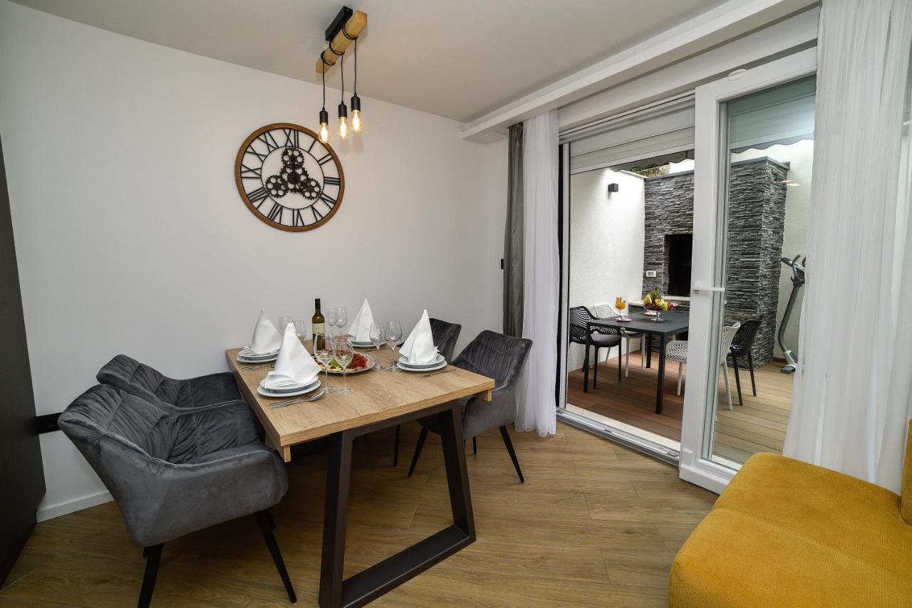 Luxury Apartment Knezovic Синь Экстерьер фото